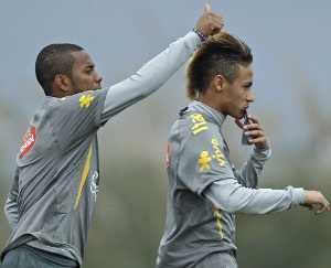 Lagi, Neymar Disarankan Hijrah ke Barcelona
