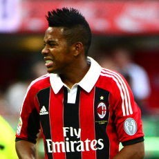 Santos Coba Lagi Bawa Robinho Pulang