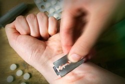 Suka Menyakiti Diri Sendiri? Awas Mati Muda!