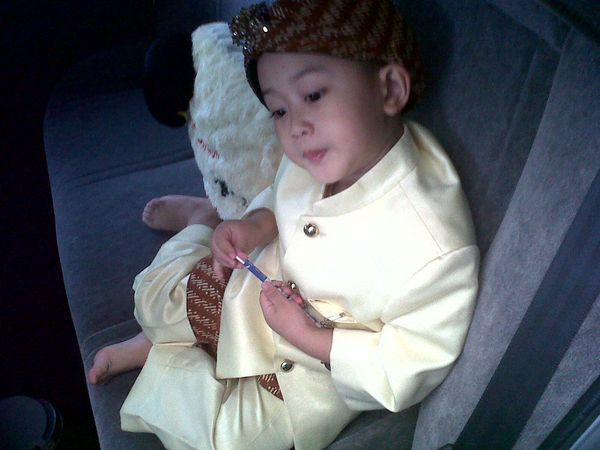 Zinedine Ali Haidar Jayakusumah, 3,4 Tahun, Lelaki