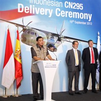 Wamenhan: CN295 Ini Batu Loncatan Industri Pertahanan RI