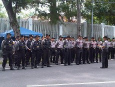 Polisi Jaga Ketat Fasilitas AS di Medan 