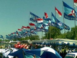 PD: Kemenangan Jokowi, Lampu Kuning Bagi Capres Iwak Peyek