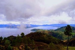 Berkunjung ke Pulau di Dalam Pulau