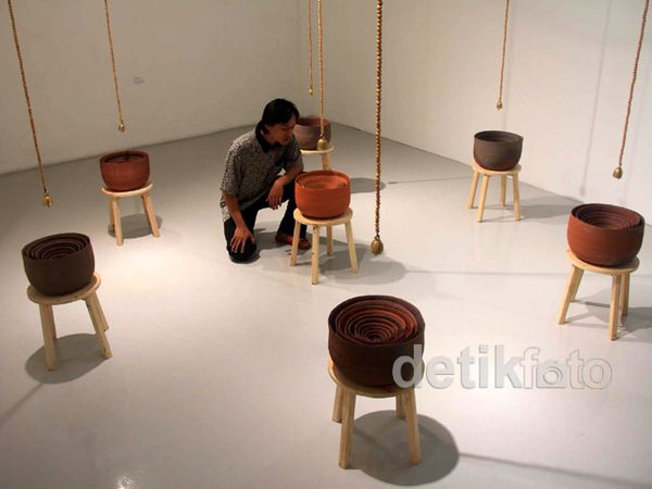 Menikmati Seni Instalasi Karya Albert Yonathan