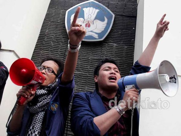 Mahasiswa Keguruan Tolak Sertifikasi Guru