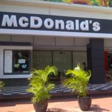 Ormas Islam Demo Innoncence of Muslims, McD dan KFC Pilih Tutup