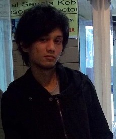 Merintis Bisnis Lewat Usaha Rajutan