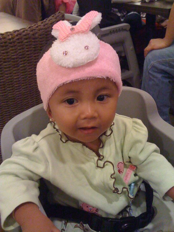 fiorenza nursyafiyah aditya, 1,9 Tahun, Perempuan