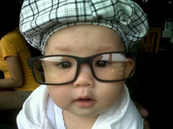 Reina Abigail Sumilat, 1 Tahun, Perempuan