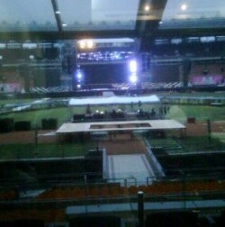 Antrian Penonton SM TOWN di GBK Hingga 700 Meter