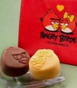 Mooncake Unik Bentuk Angry Birds Hingga Babi Imut