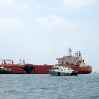 Bea Cukai Riau Cegah Penyelundupan BBM 2 Kapal Tanker Asing