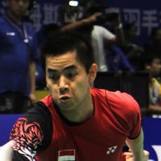 Simon Dihentikan Chong Wei di Semifinal