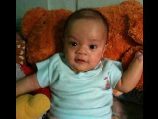 Nicholas Pramudya, 4 Bulan, Lelaki