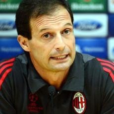Allegri Anti Main Defensif