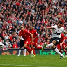 Van Persie Akhiri Rentetan Buruk Penalti MU