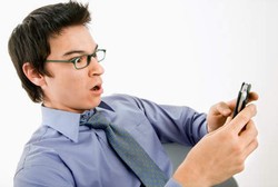 Ingin Tahu Kondisi Paru-paru? Hembuskan Napas ke Handphone Saja