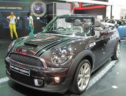 Mobil Spesial MINI, dari Inggris untuk Indonesia