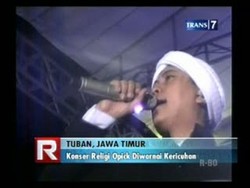 Konser Religi Opick Diwarnai Kericuhan