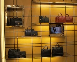 Koleksi Sepatu & Tas Terbaru Tods Hadir di Jakarta