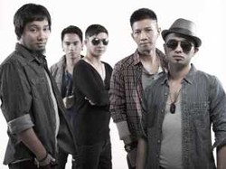 Hari Ini, #LIVECHATkustik Bareng Band Ungu di detikForum