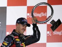 Bertarung 2 Jam, Vettel Juara