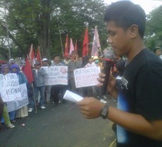 Aksi Blokir Jalan Diponegoro Berhenti Setelah Pembacaan Sikap