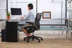 Ini yang Terjadi Pada Tubuh Jika Kelamaan Duduk