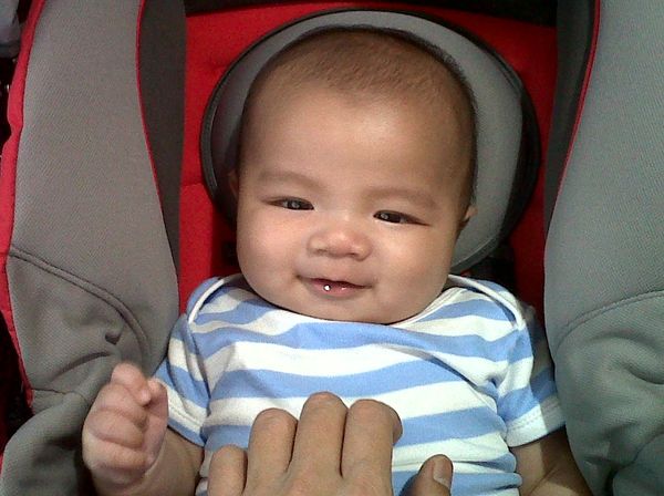 Michael Axell Kusuma, 3 Bulan, Lelaki