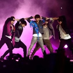 Saat SHINee Berrambut Pirang