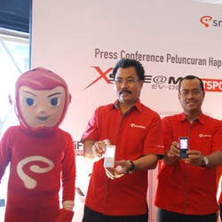 Smartfren Bangun 700 BTS EVDO