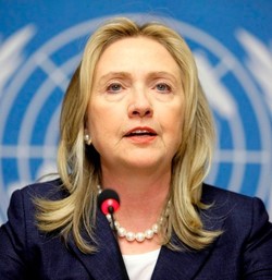 Hillary Clinton Ingin Naikkan Pajak untuk Orang Kaya di Seluruh Dunia