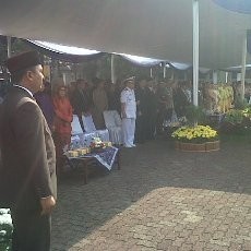 Pejabat Publik Upacara Peringati Hari Jadi Kota Bandung ke-202