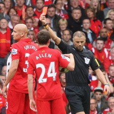 Diserang di Twitter, Wasit Liverpool-MU Lapor Polisi
