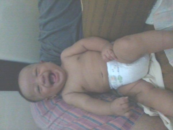 Giovanni Wani Sare, 5 Bulan, Lelaki