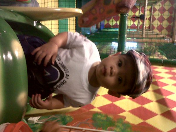 Angger Bagus Wicaksono, 1,6 Tahun, Lelaki