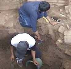 100 Arkeolog Ungkap Jejak Kerajaan Majapahit di Trowulan