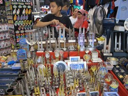 Bukit Bintang, Tempat Belanja Oleh-oleh Murah di Malaysia