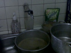 Dapur Mami Akan Kubersihkan Pakai Sunlight Turbo!