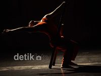 Pentas Tangga yang Energik dan Atraktif