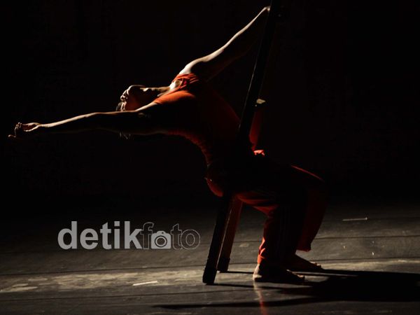 Pentas Tangga yang Energik dan Atraktif