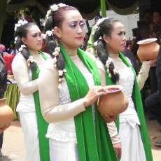 95 Sinden Ikuti Ritual Siraman