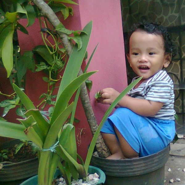 Deriyo Rizky Narendra, 7 Bulan, Lelaki