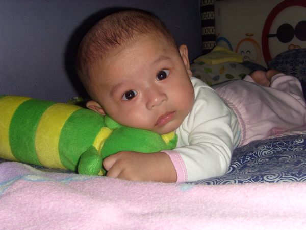 Lorenzo Zhian Akbar, 7 Bulan, Lelaki