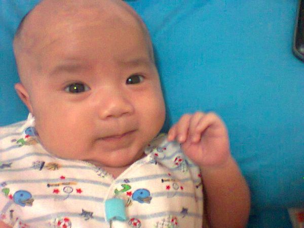 Julius Immanuel Ananto, 2 Bulan, Lelaki