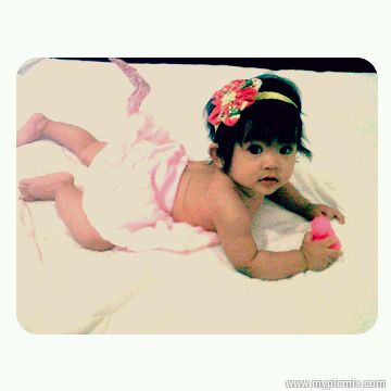 Soraya Samantha Pane, 10 Bulan, Perempuan