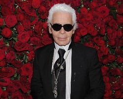 Karl Lagerfeld Pernah Disebut Seperti Lesbian oleh Sang Ibu