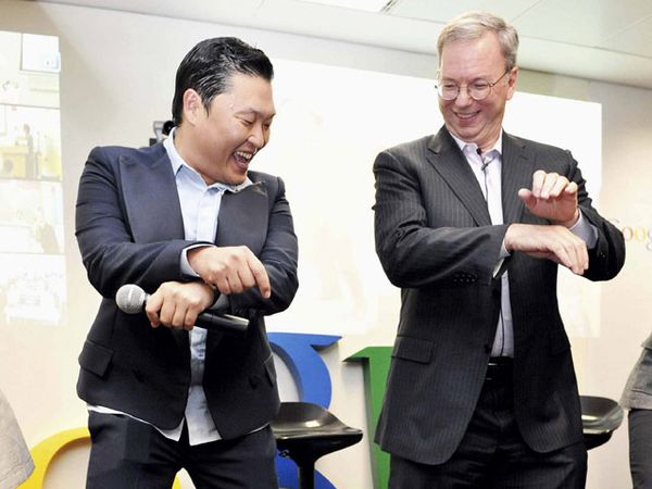 Bos Google Disambut PSY dengan Gangnam Style