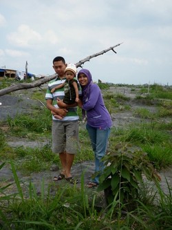 Kompak Ayah Dan Mama Bersama Sunlight